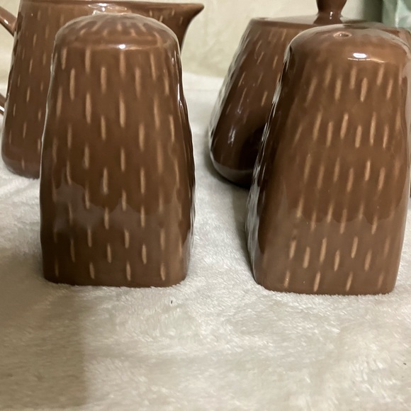 RuffHewn Salt and Pepper Shakers with Sugar & Creamer - Picture 2 of 5
